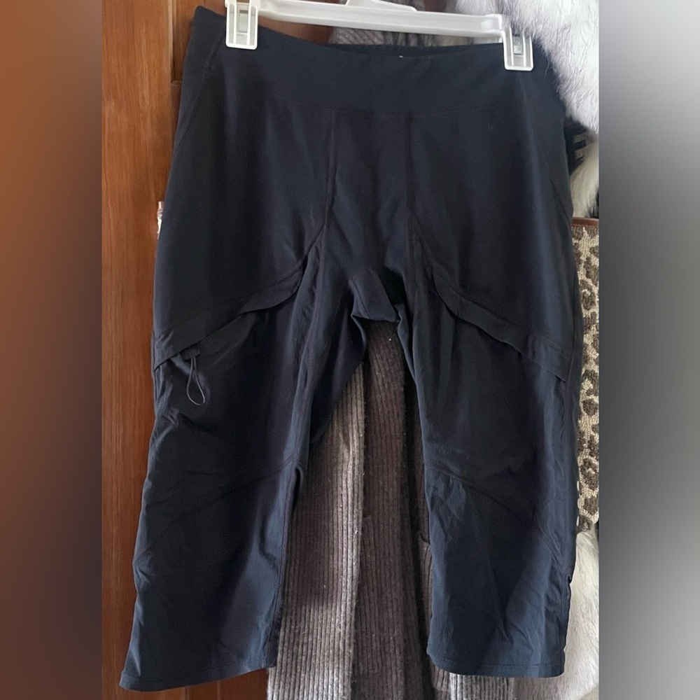 Merrell Leggings Black Yoga Pants Cropped Workout Athletic Shorts Capris